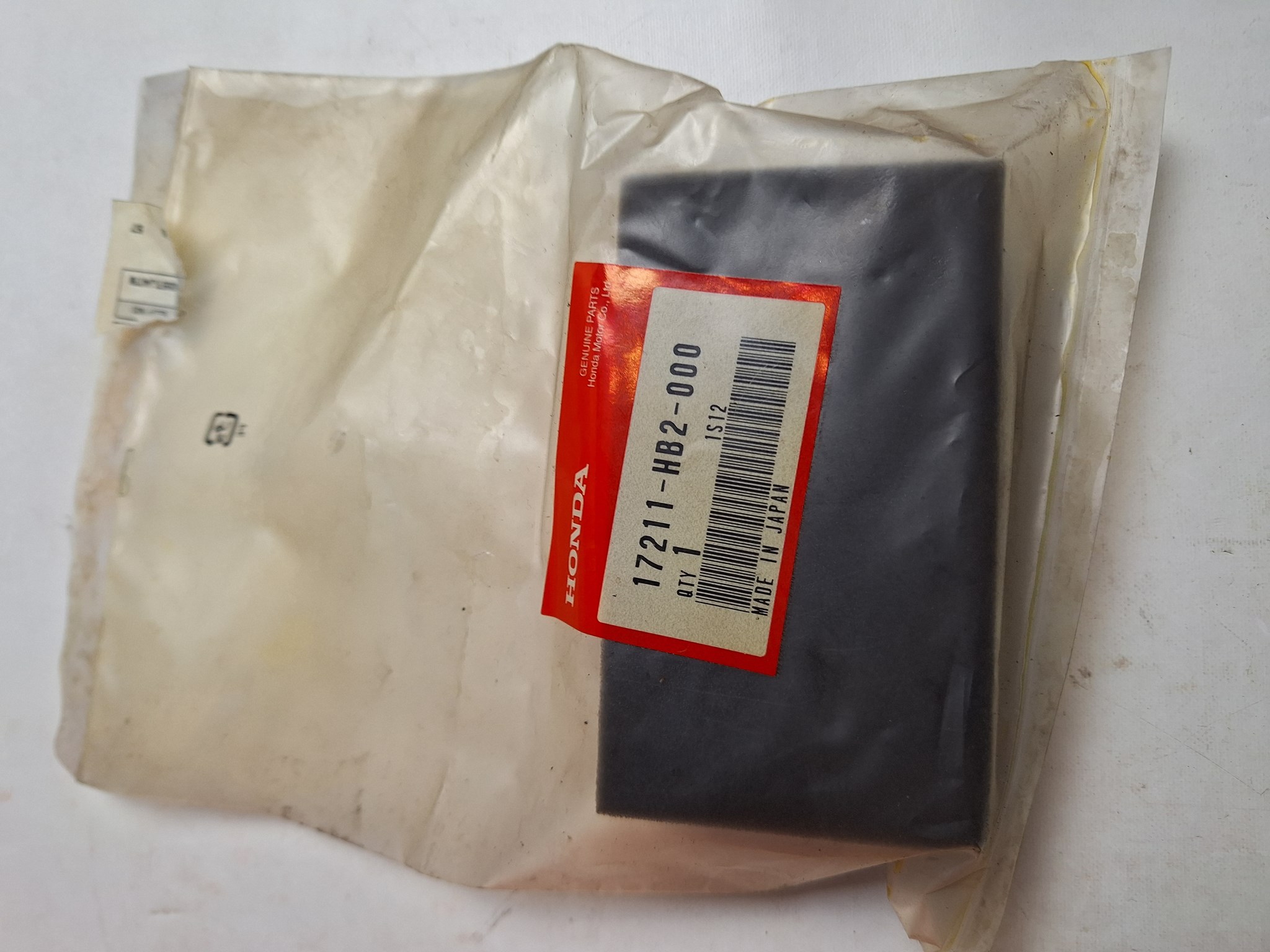 Picture of LUFTFILTERELEMENT  17211-HB2-000  ST70DAX1990